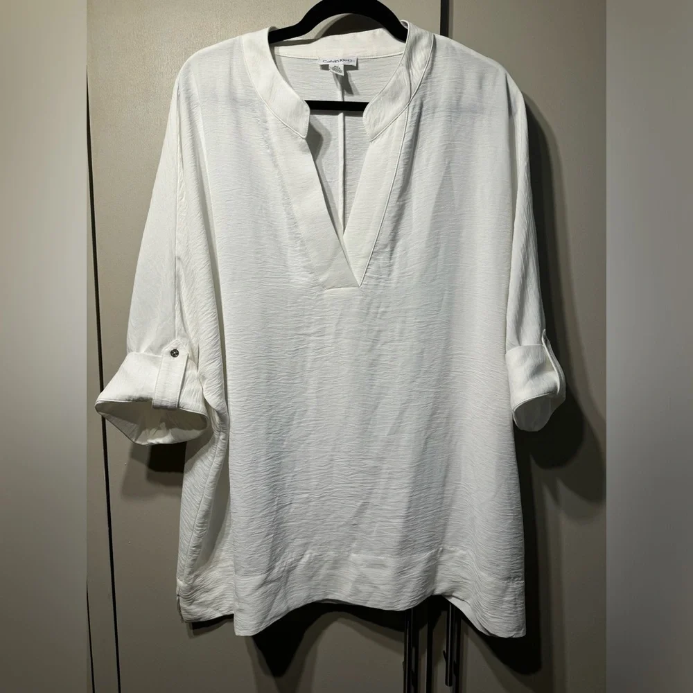 $59 Calvin Klein Batwing Style Blouse - Picture 1 of 7